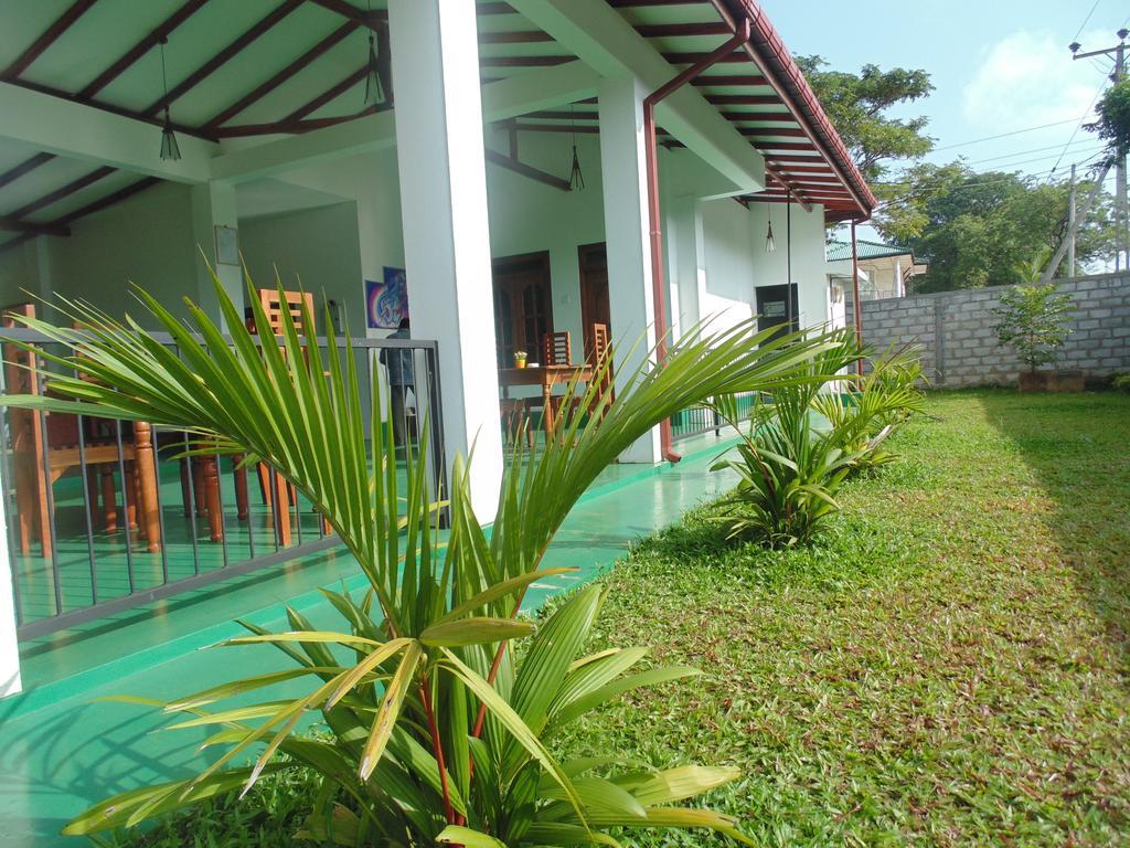 White Eagle Hotel Sigiriya Luaran gambar